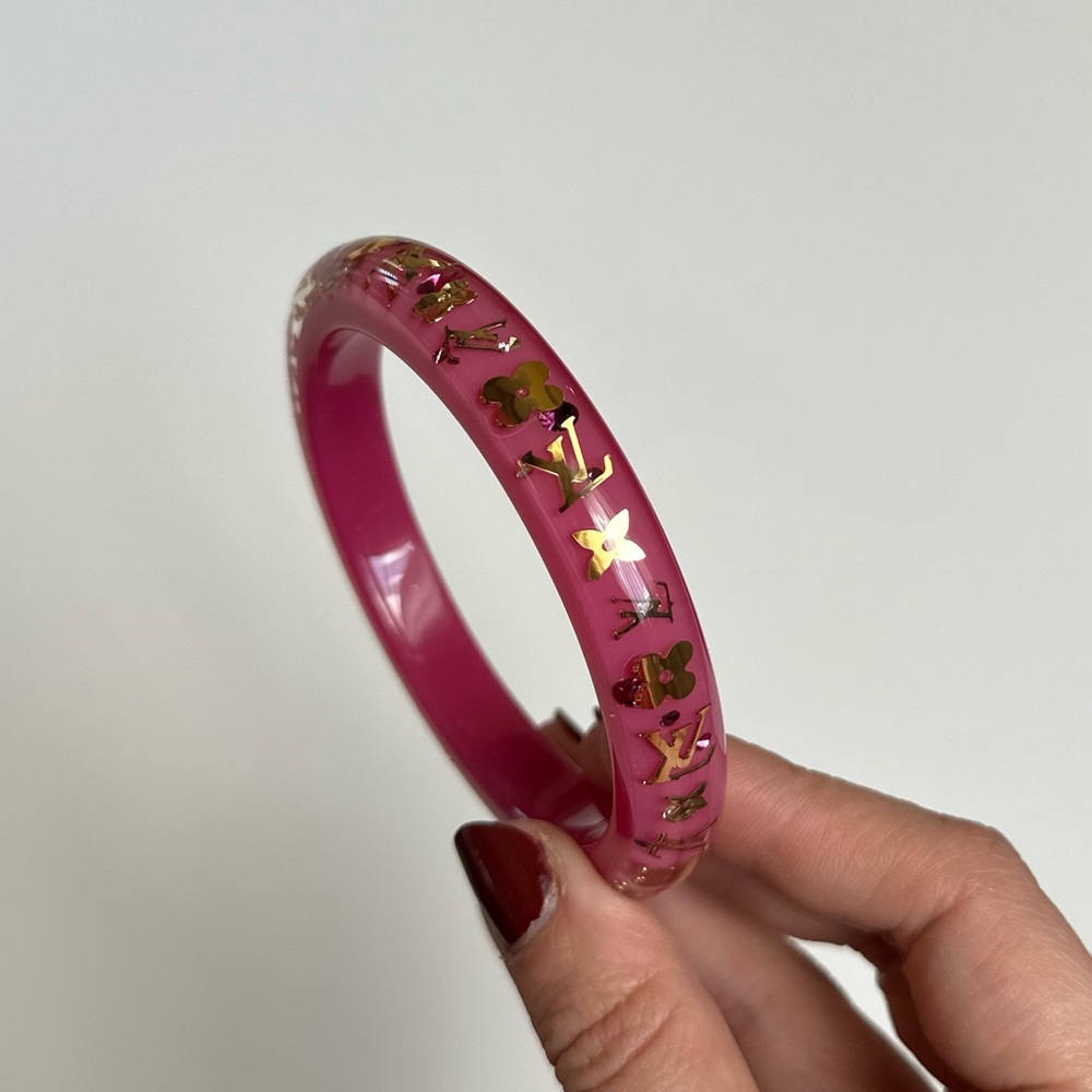 Louis Vuitton Pink Resin Gold Monogram Inclusion Bangle Bracelet - Picture 3 of 11